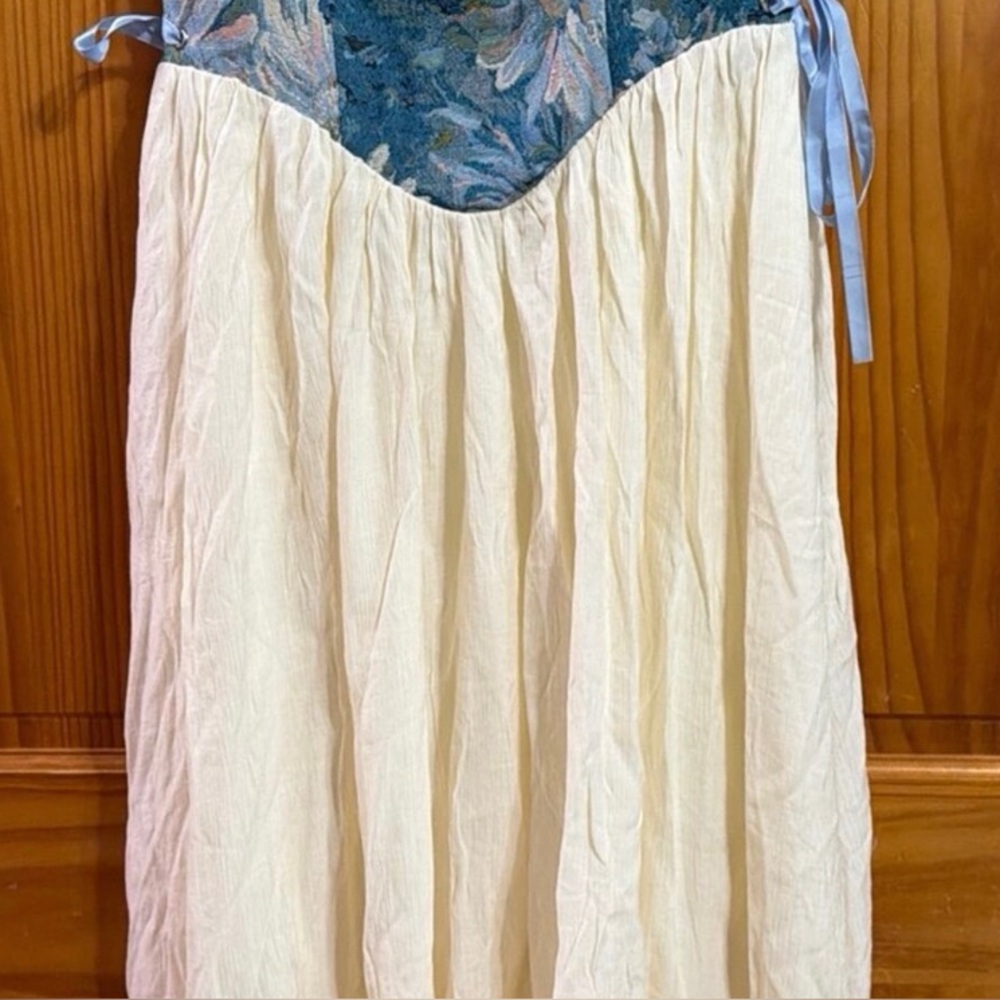 Boho Floral Bust Ivory Maxi Dress